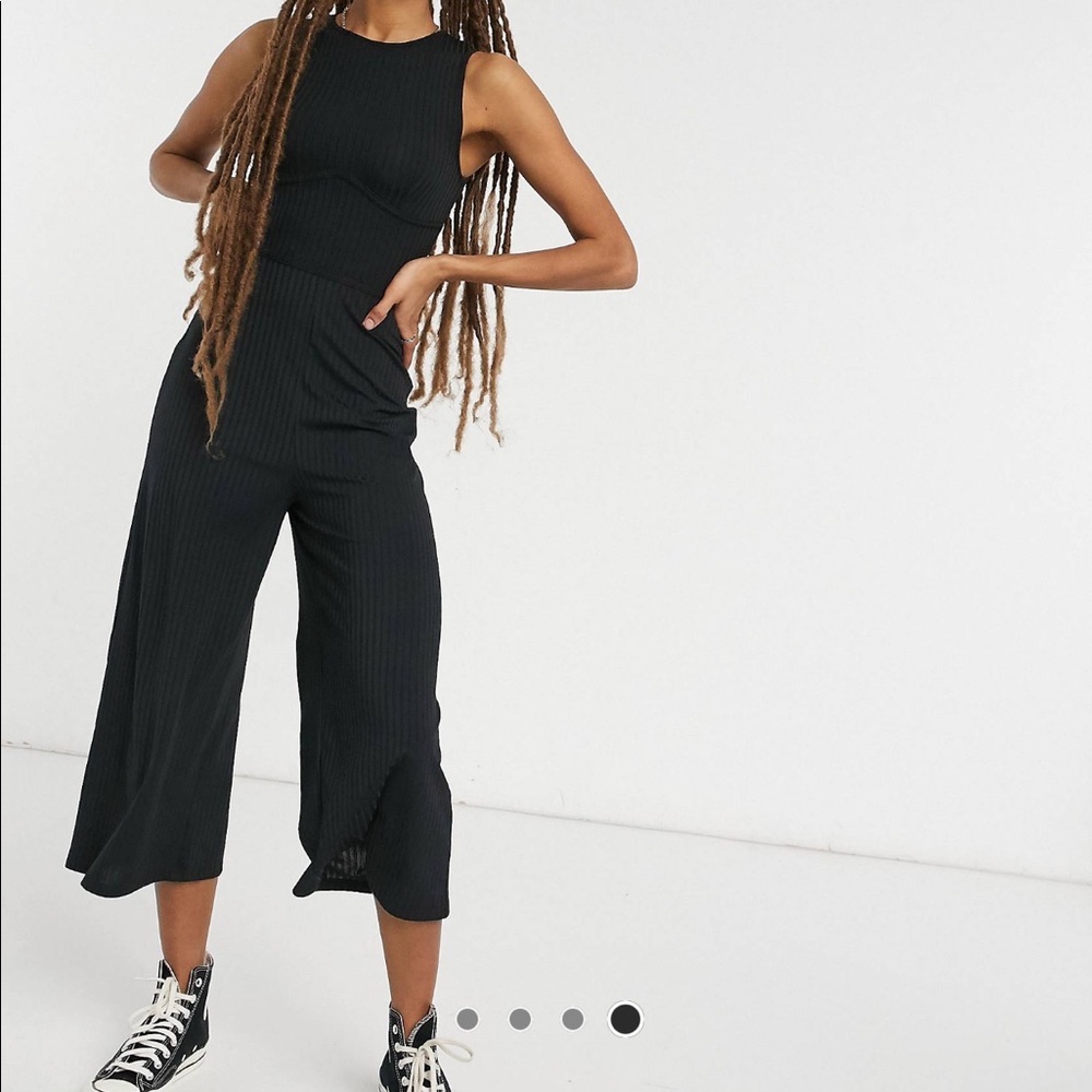 New Look ribbed jumpsuit in black! - Picture 2 of 4